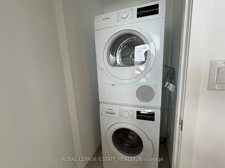 1315 Bay St #2201 — Photo 22