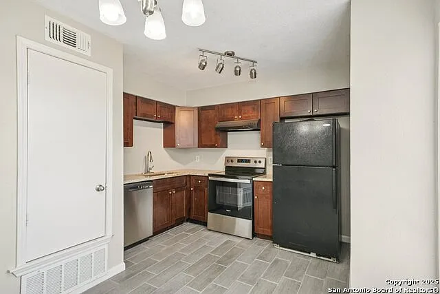 10609 Starcrest Dr #10611 — Photo 10