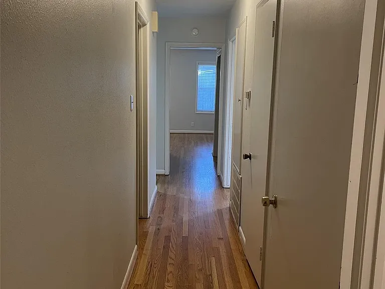 5339 Carew St — Photo 7