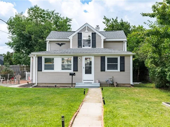 239 Welfare Ave, Warwick, RI 02888