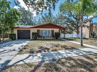 411 Kentucky Ave, Crystal Beach, FL 34681