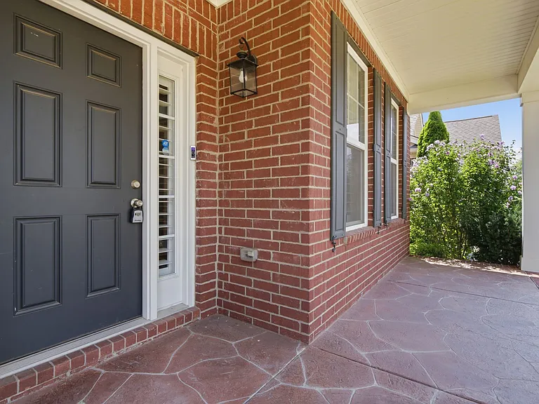 5036 Winslow Dr — Photo 6
