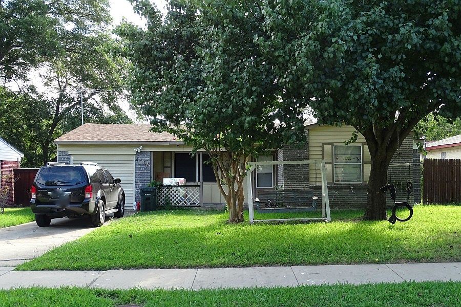 1st image of 4406 Sherwood Dr