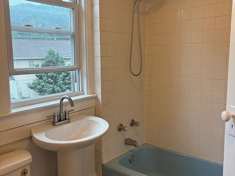 680 Main Rd #2 — Photo 7