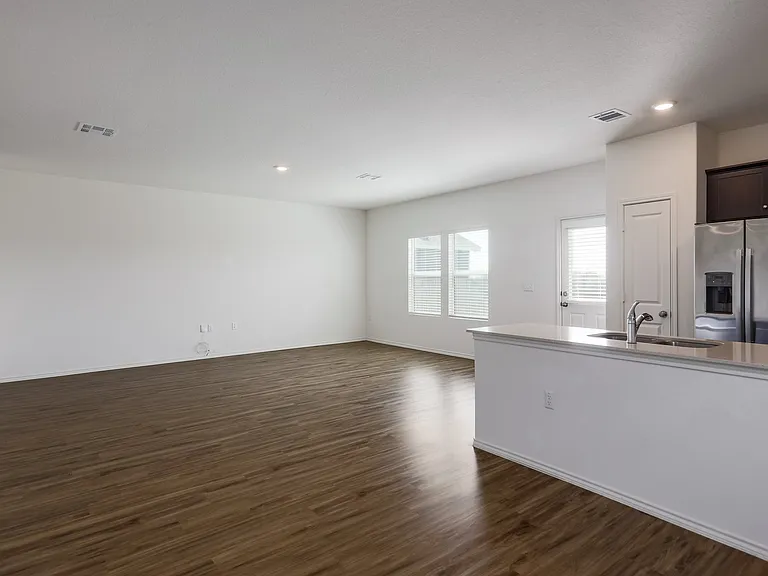 2513 Forgetmenot Ln — Photo 9