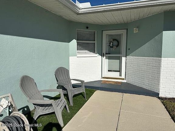 2nd image of 230 Linda Ave