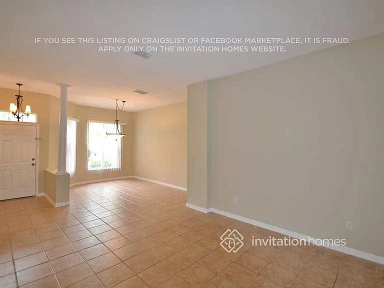 726 Lakeworth Cir — Photo 3
