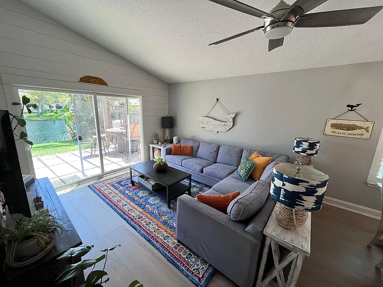 1634 Evans Dr S — Photo 10