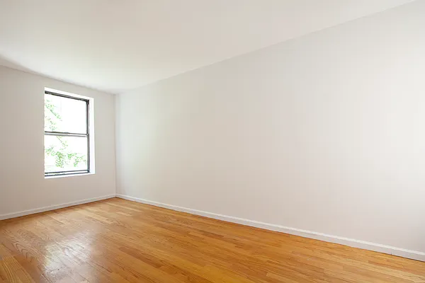 Rented by R New York | media 1