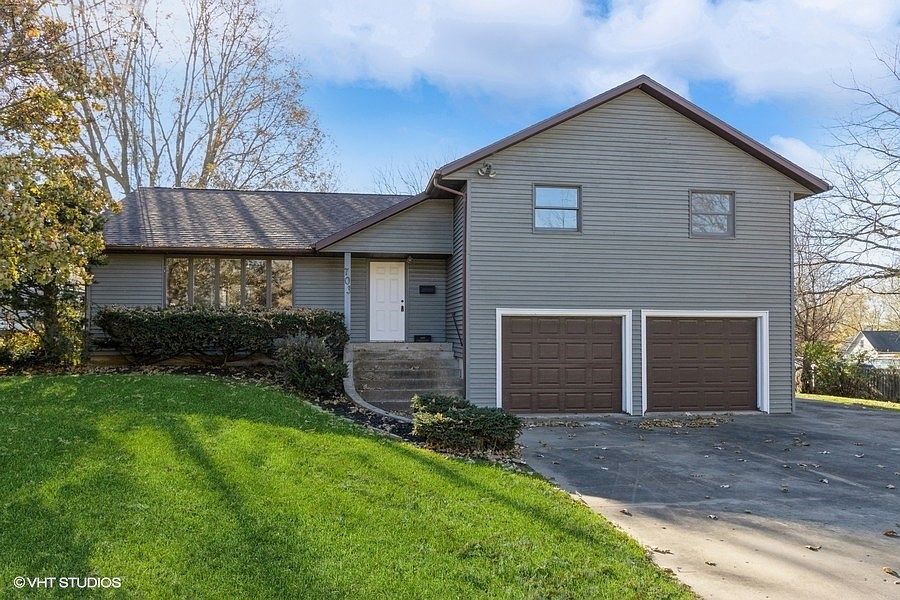 703 Lincoln St, Ainsworth, IA 52201 Zillow
