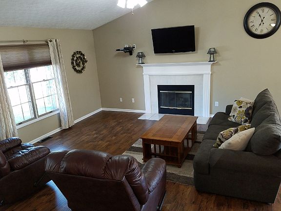 2nd image of 6220 Freewood Dr