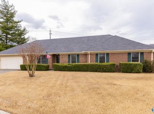 1110 Leeward Dr SE, Huntsville, AL 35803