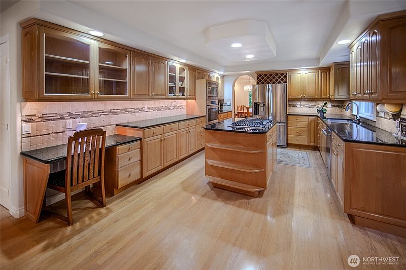 5th image of 107 Springview Drive