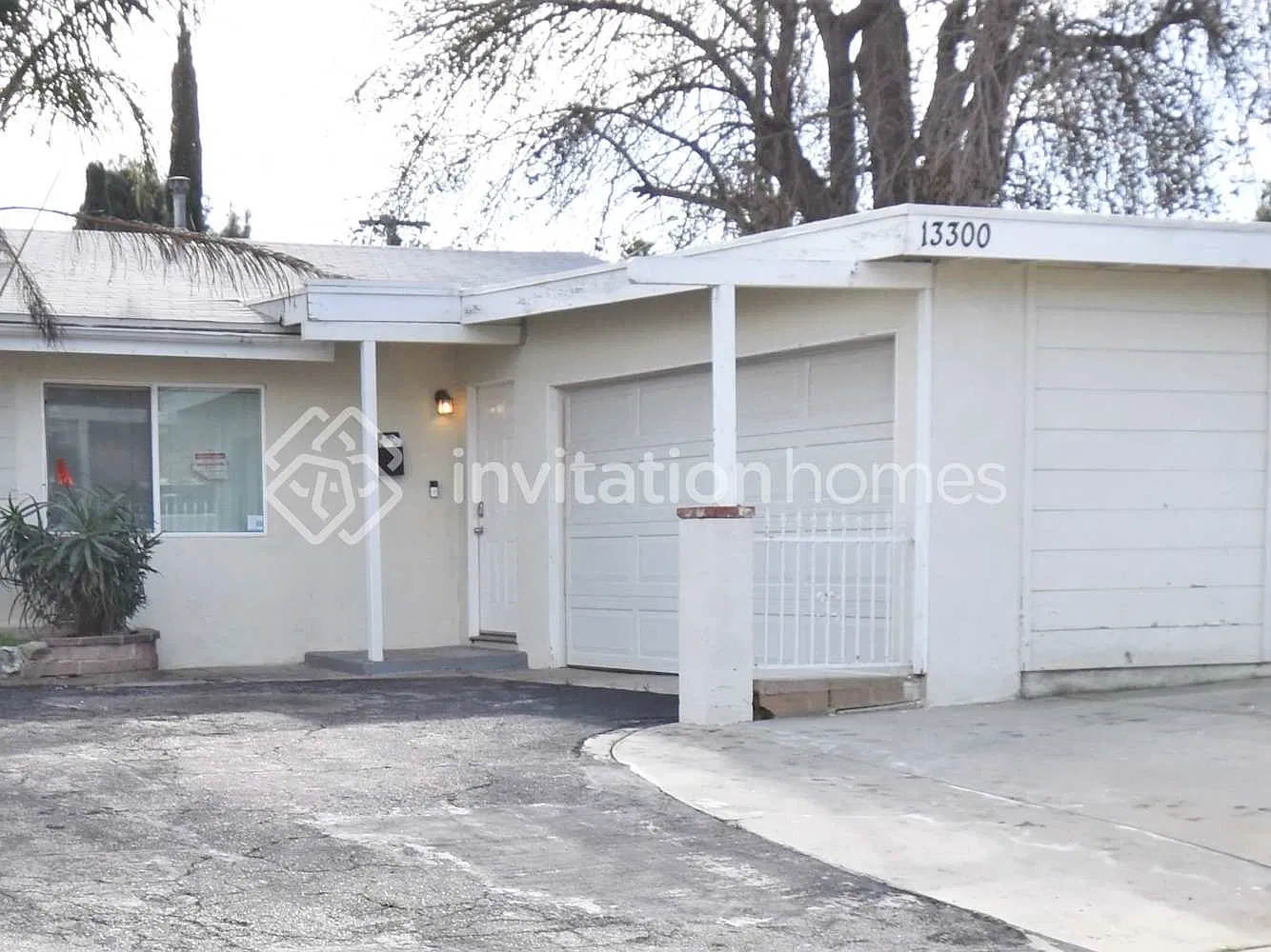 13300 Calcutta St Sylmar, CA 91342 — Photo 1