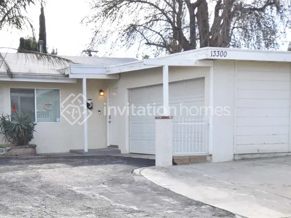 13300 Calcutta St, Sylmar, CA 91342