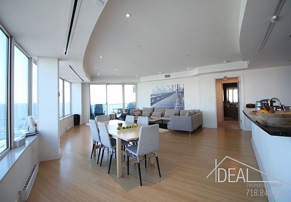 2nd image of 403 East Boardwalk