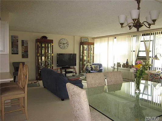 Sold by Keller Williams Realty Landmark | media 20