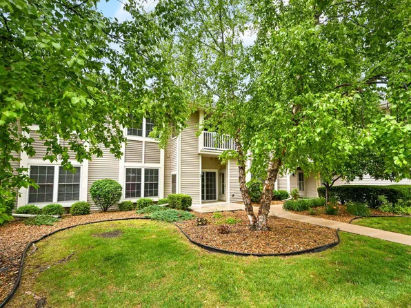 6180 Walnut LANE #88, Cudahy, WI 53110