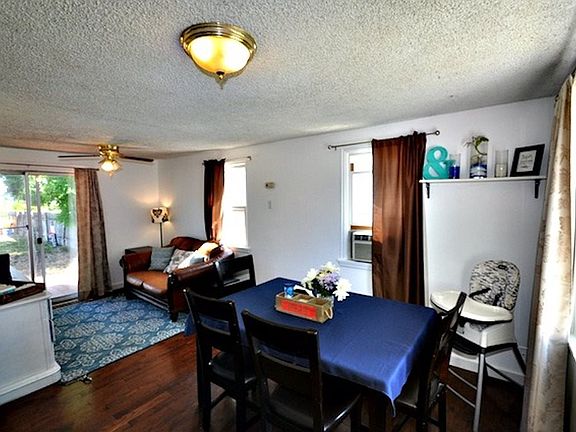 4th image of 8009 E Alki Ave