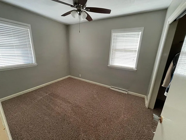 2803 Henry Ct NW — Photo 11