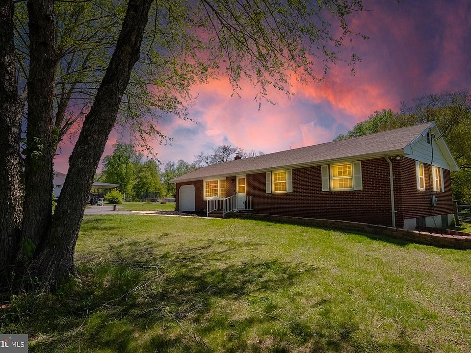 1st image of 4007 Lee Rd