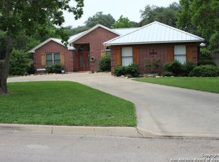 1628 Continental Dr W, Pleasanton, TX 78064