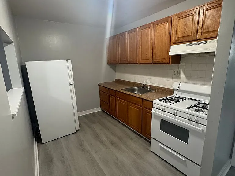 280 Hawthorne Ave — Photo 10