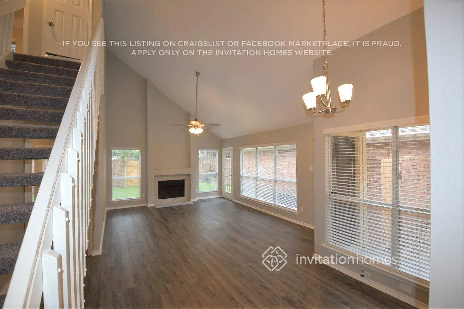 3807 Branch Hollow Cir Carrollton, TX 75007 — Photo 4