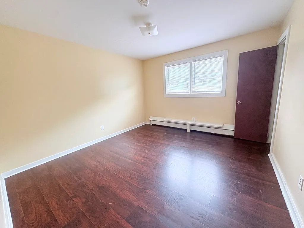 2 bed, 1.5 bath, $1,700 — Photo 3