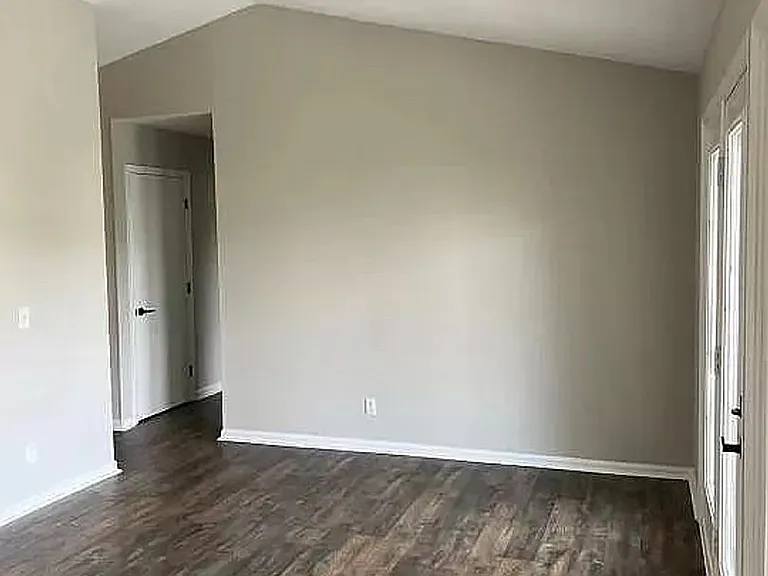 6116 Meadow Rose Ln — Photo 4
