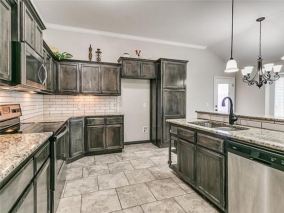 3rd image of 3020 NW 182nd St