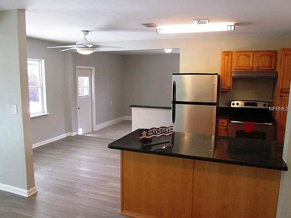 3rd image of 6520 Dovewood Pl