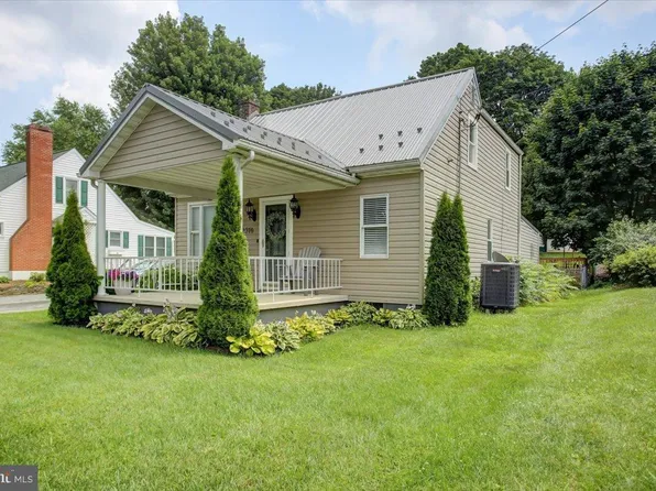 2376 New Franklin Rd, Chambersburg, PA 17202