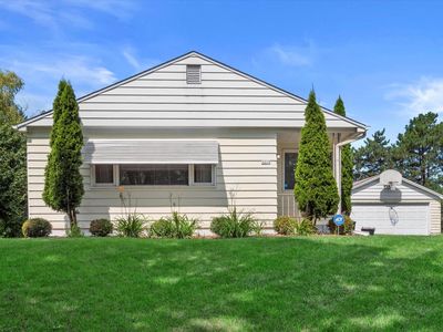 3210 West Rochelle AVENUE, Glendale, WI, 53209