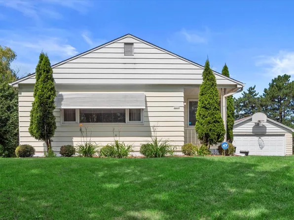 3210 West Rochelle AVENUE, Glendale, WI 53209