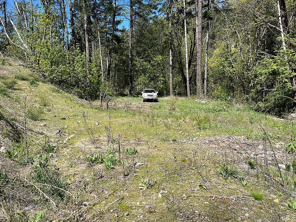 2nd image of 3200 Deadwood Rd
