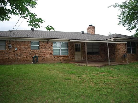 3rd image of 1406 Alford Dr