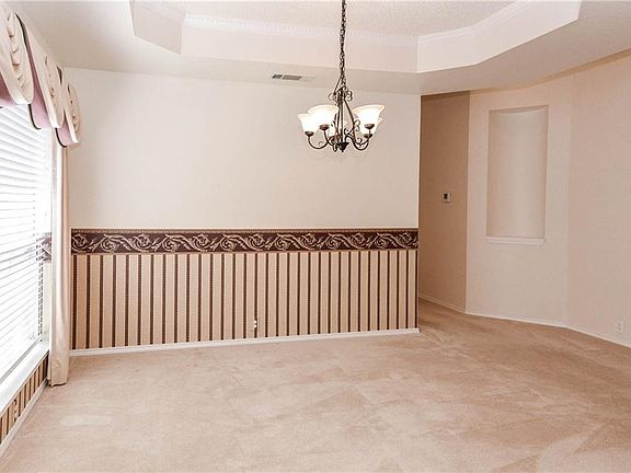 5th image of 4728 Bull Run Dr