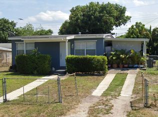 570 Mentone Rd, Lake Worth, FL 33462