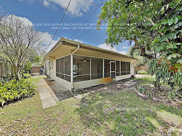 2720 SW 15th Ct — Photo 16