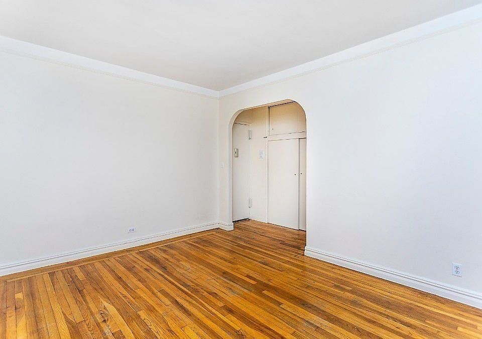 1st image of 1224 St Nicholas Ave APT 4F