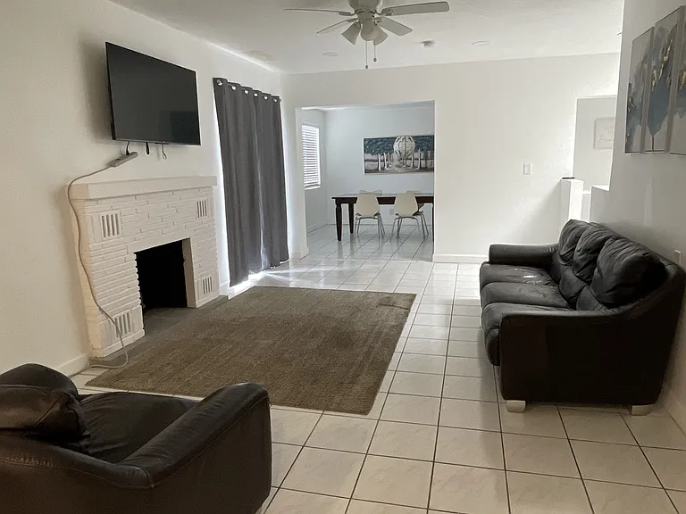 104 SW 21st Way #A — Photo 1