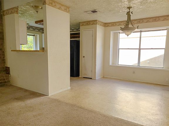 5th image of 24127 Spring Towne Dr