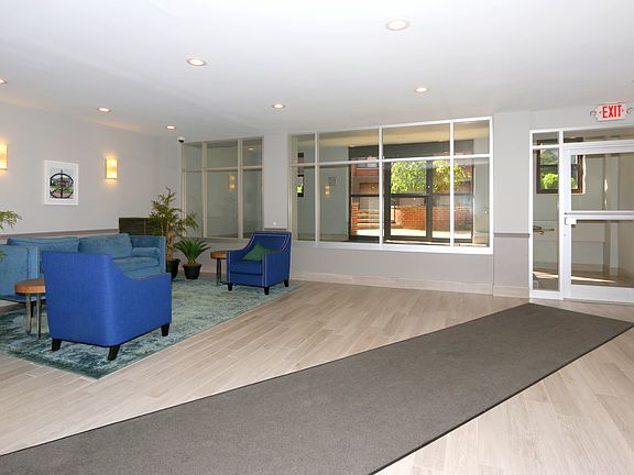 3rd image of 119 S Highland Ave APT 2C