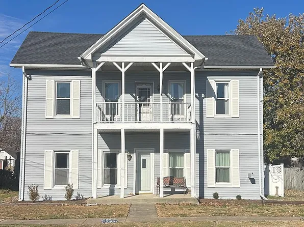 105 W Parker St, Pinckneyville, IL 62274