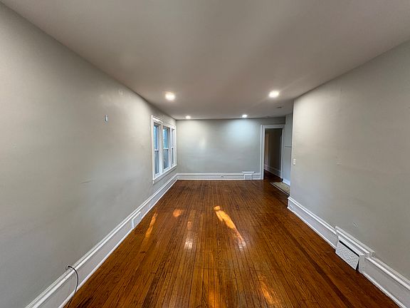 2nd image of 18-20 Ashland Ave #3