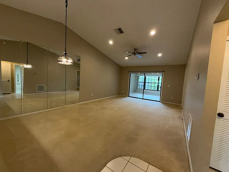 2150 Elm St #606 — Photo 4