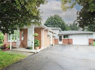 219 Foxhunt Rd, Waterloo, ON N2K 2R8