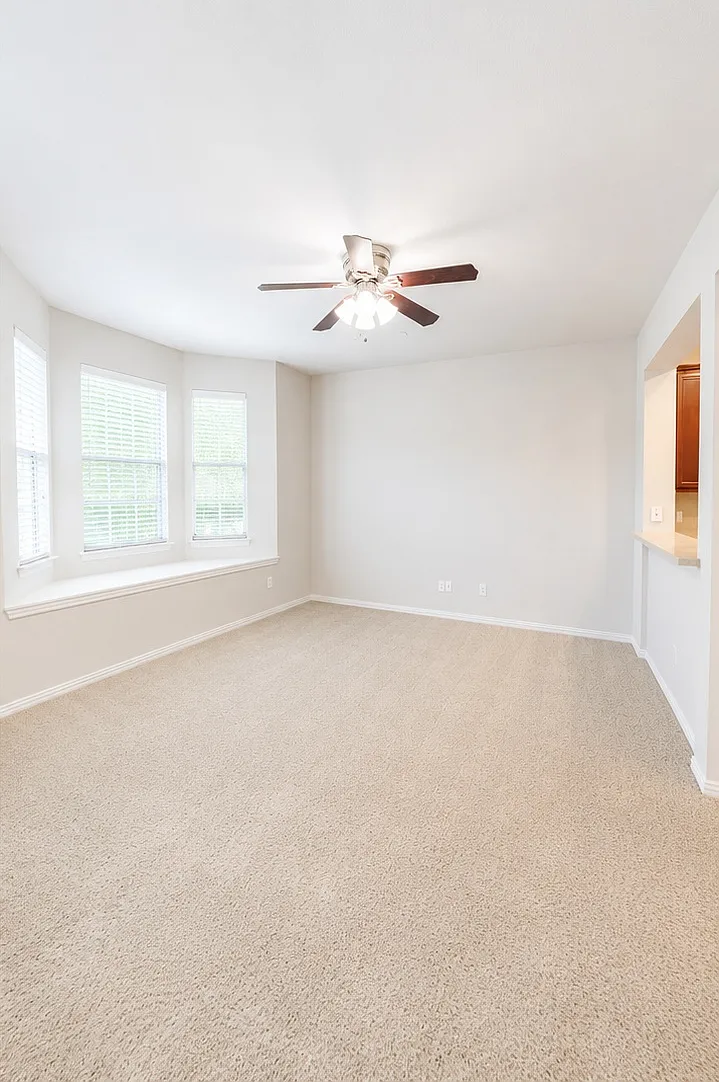 3 bed, 2.5 bath, 1488 sqft, $2,250 — Photo 4
