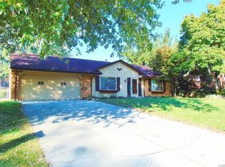 4342 Hillcrest Dr, Bellbrook, OH 45305